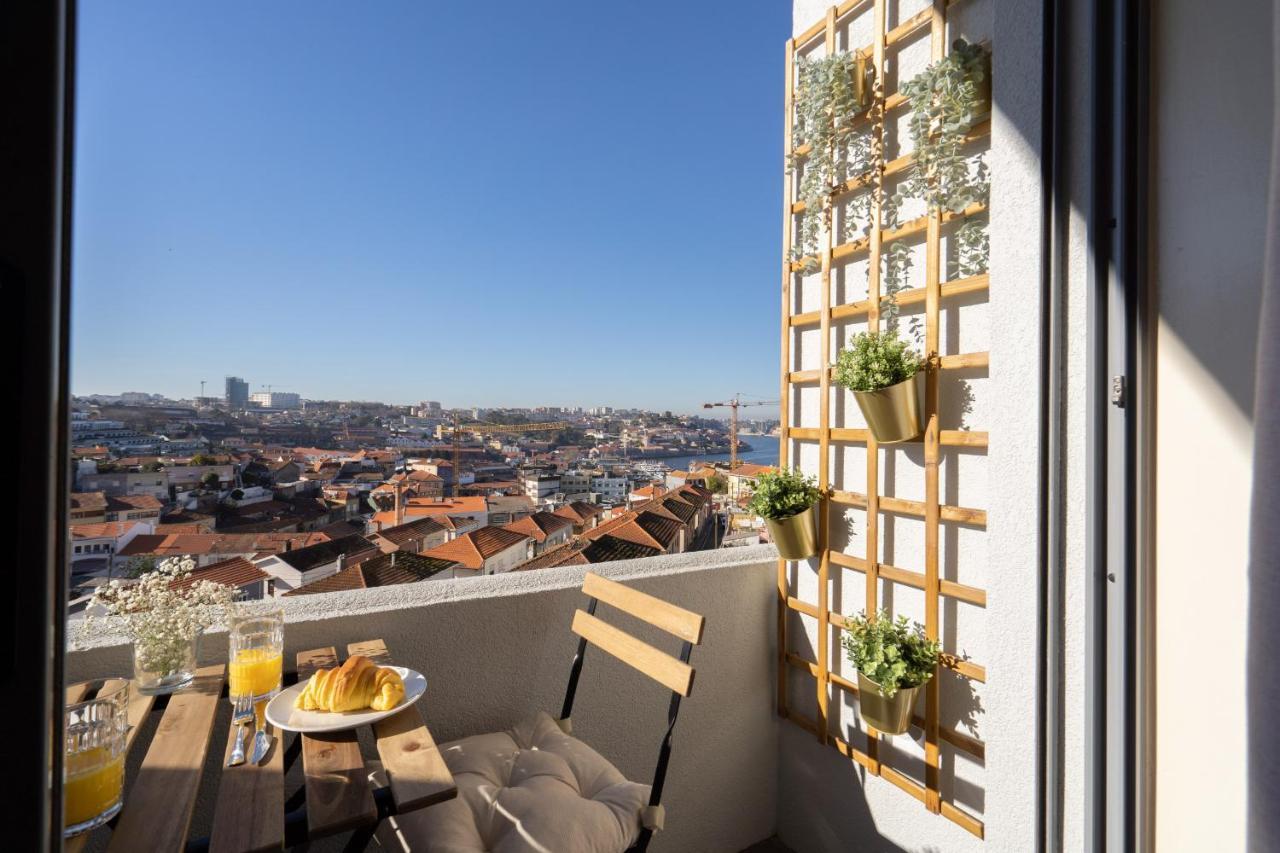 Gaya Avenue Flats - Elegant Contemporary Flats With Balcony Leilighet Vila Nova de Gaia Eksteriør bilde