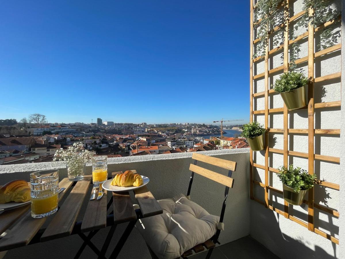 Gaya Avenue Flats - Elegant Contemporary Flats With Balcony Leilighet Vila Nova de Gaia Eksteriør bilde