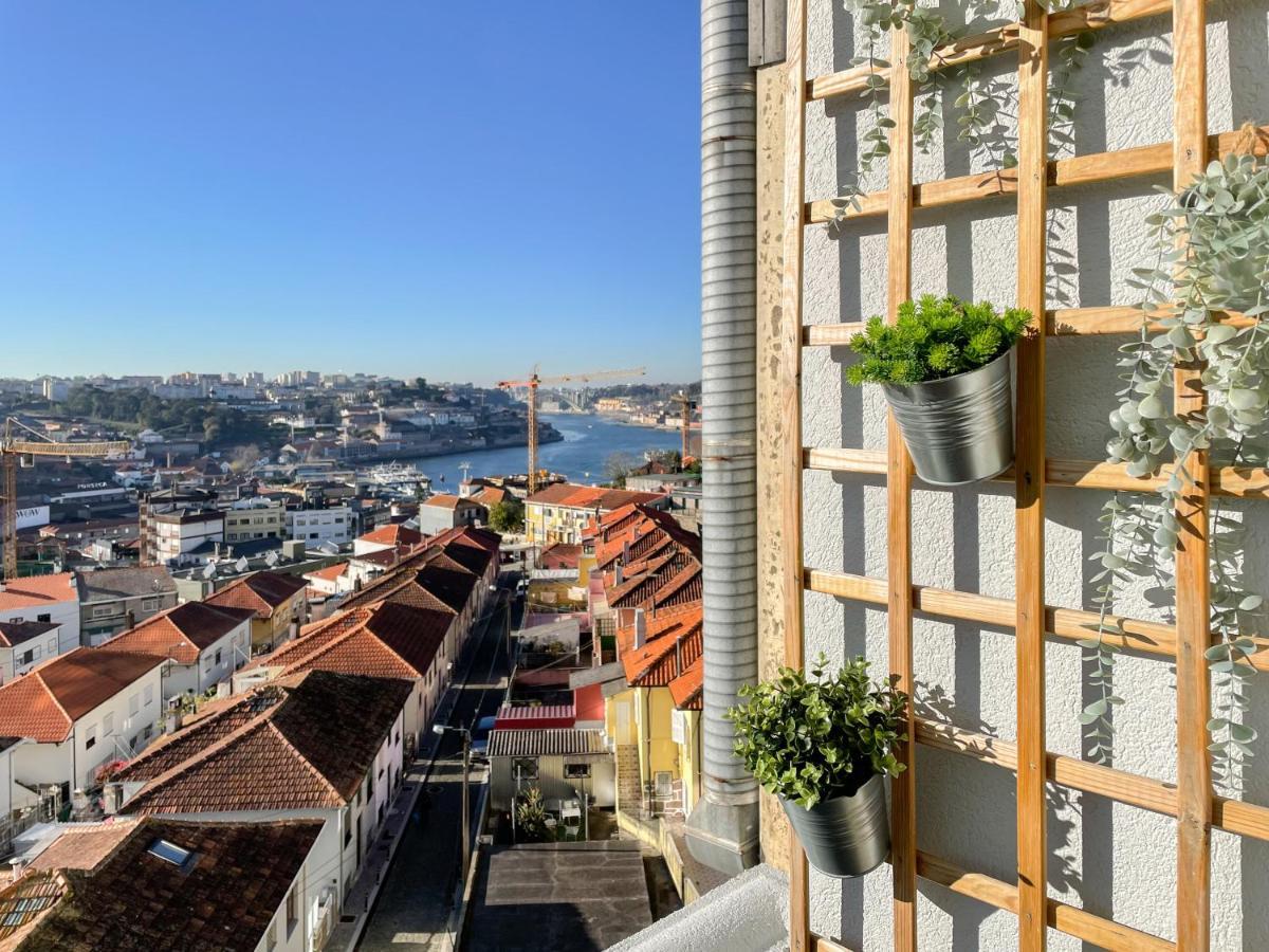 Gaya Avenue Flats - Elegant Contemporary Flats With Balcony Leilighet Vila Nova de Gaia Eksteriør bilde