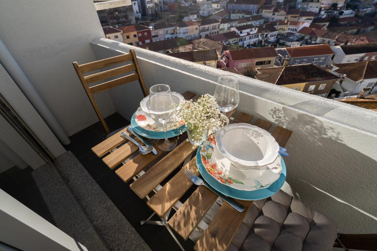 Gaya Avenue Flats - Elegant Contemporary Flats With Balcony Leilighet Vila Nova de Gaia Eksteriør bilde