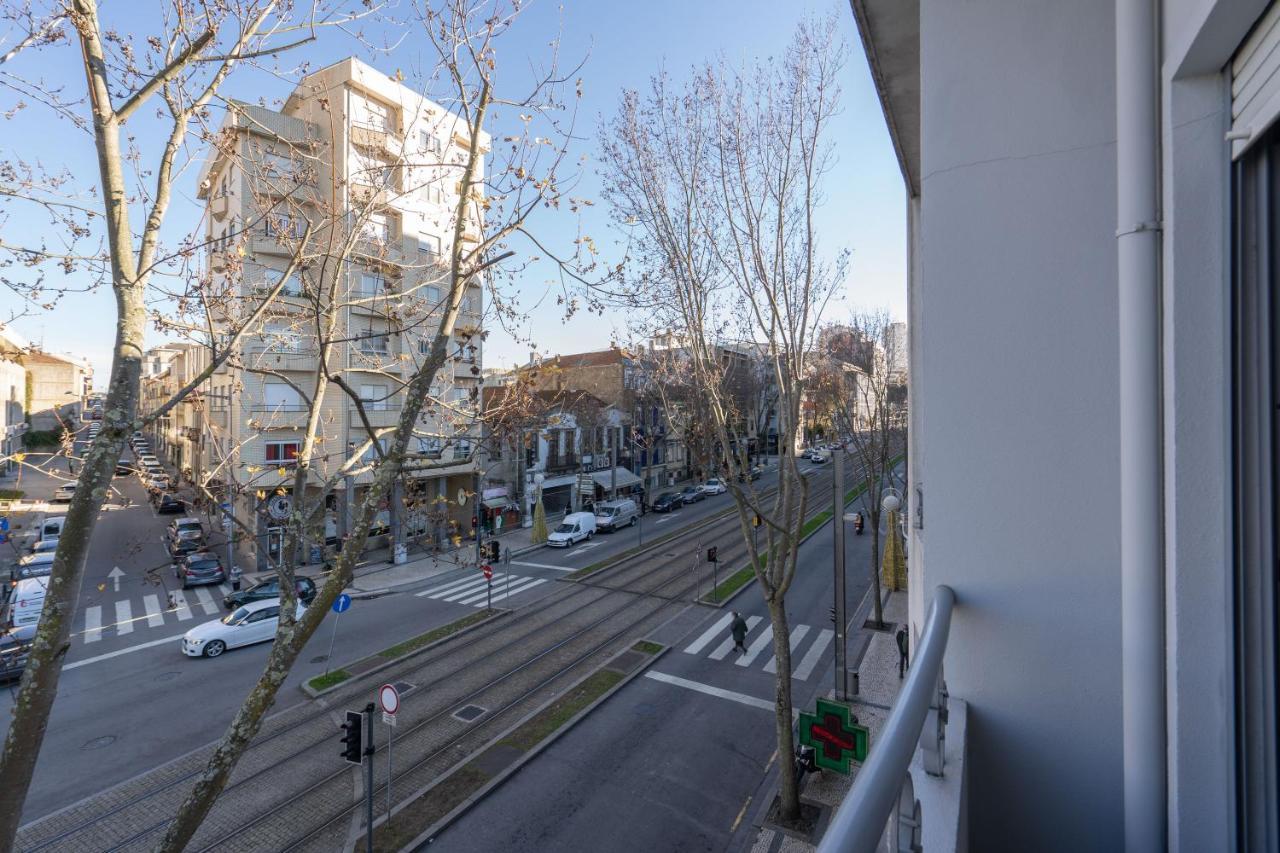 Gaya Avenue Flats - Elegant Contemporary Flats With Balcony Leilighet Vila Nova de Gaia Eksteriør bilde